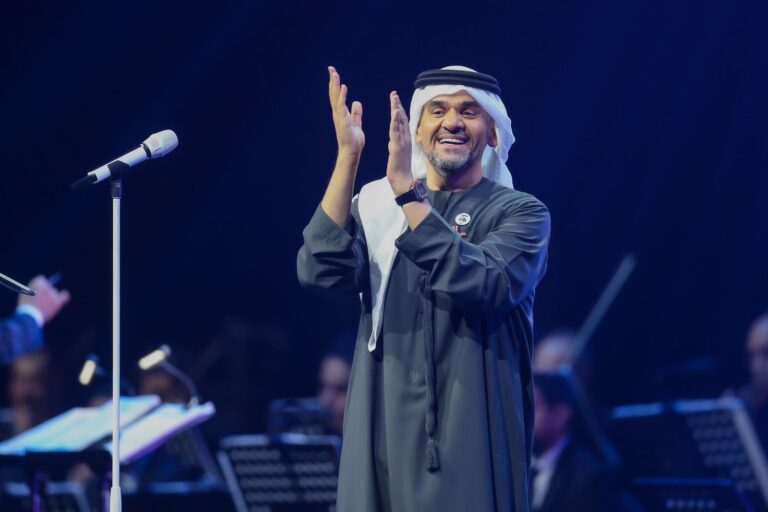 حسين الجسمي يبهج ليالي العيد في أبو ظبي بحفل جماهيري كبير