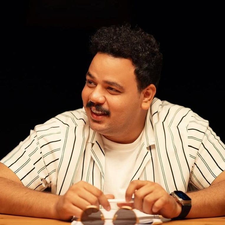 النجم الكوميدي مصطفي غريب يحصد إشادة كبيرة دراما رمضان