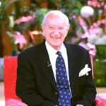 تدشين مؤسسة الموسيقار محمد عبدالوهاب لإحياء التراث الفني لموسيقار الأجيال