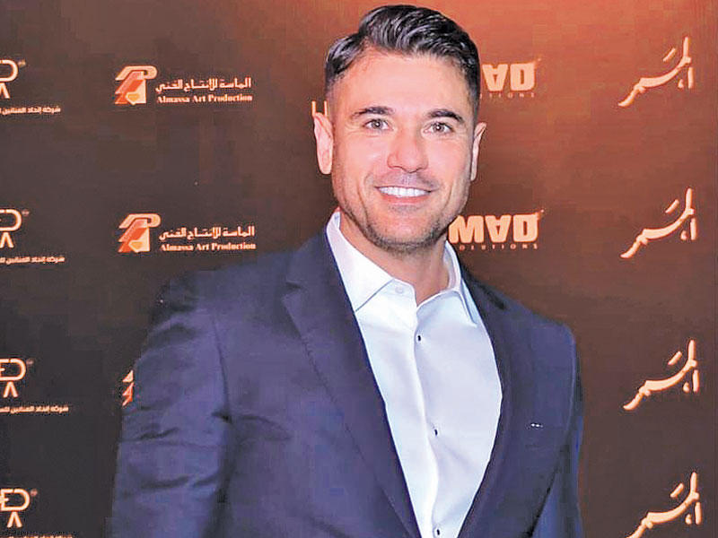 الفنان احمد عز يحلم بالعالمية عبر Dogs7 والأمير