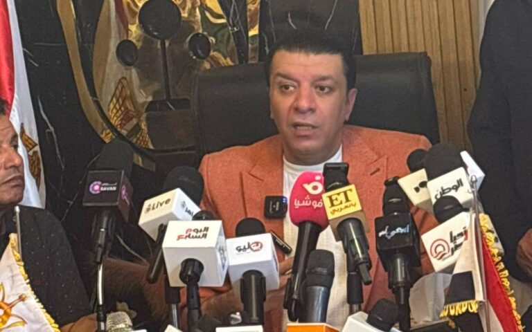 مصطفى كامل نقيب الموسيقيين يواجه بلاغات ودعاوى قضائية بالجملة بسبب فيديو الشرقية المسئ