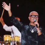 عمرو دياب يتربع على القمة بألبوم حبيتك وحفل الساحل وحكاية لجين