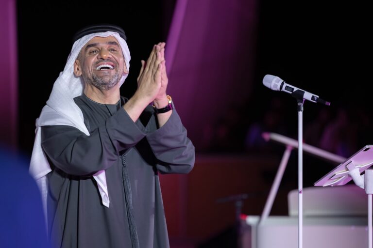 حسين الجسمي يخطف الاضواء ونبض القلوب وسط جمهور كبير بالساحل الشمالي